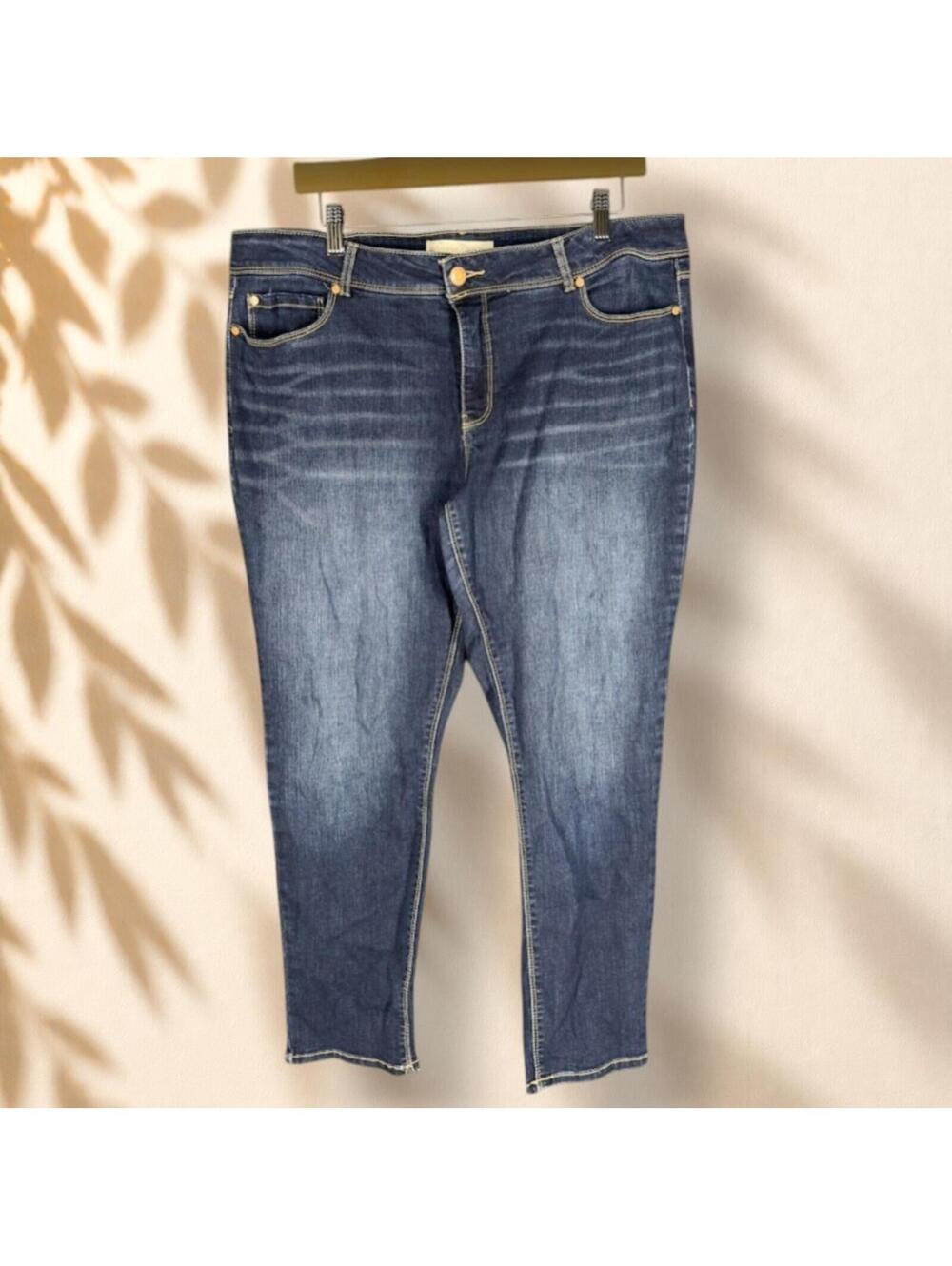 Cato Jeans Women 16P Petite Blue Denim Dark Wash Mid Rise Skinny Pockets Casual